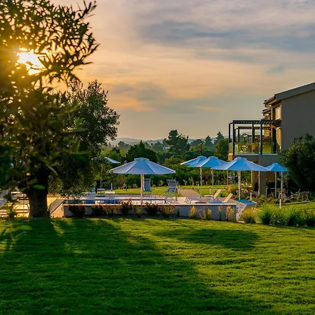 Miroes Nikiti (Sithonia)