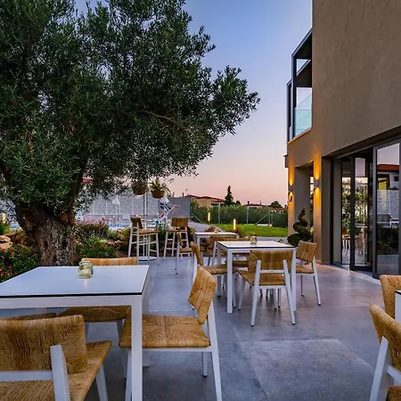 Miroes Apartman